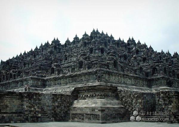 印度尼西亚的地标建筑之婆罗浮屠