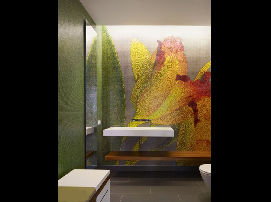 夏威夷科纳岛别墅设计　马赛克装点彩色浴室