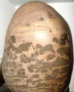 四川宜宾一奇石图案神似《敕勒歌》图景