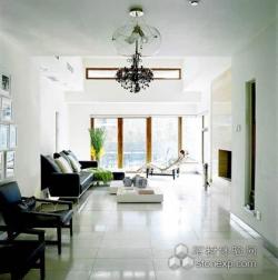 单调“黑白”风 打造素色“空屋”