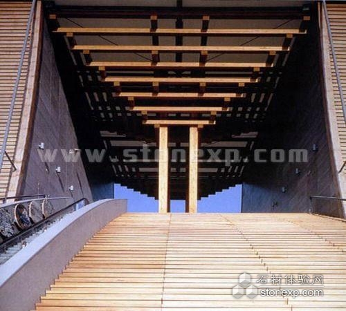 中国馆屡陷“抄袭门”设计师否认抄袭