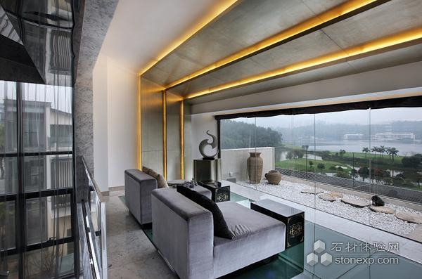 香港名师王启贤作品 银线景峰