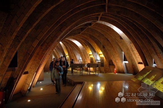 巴塞罗那米拉公寓----安东尼奥•高迪