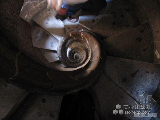 神圣家族大教堂　西班牙建筑设计师高迪代表作