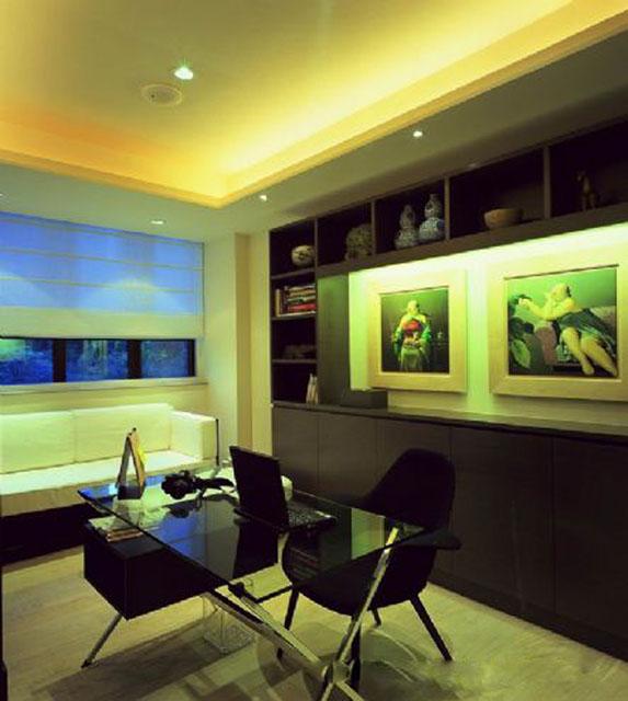 洪约瑟大师作品赏析《嘉蕙园》