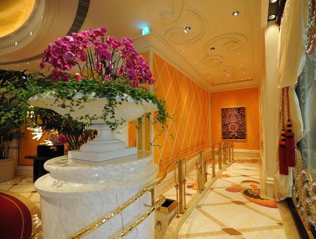 澳门永利酒店钻石赌场 金蜘蛛柱面应用设计赏析