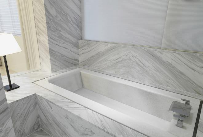 白色浴室--天然石材装饰清新的浴室设计