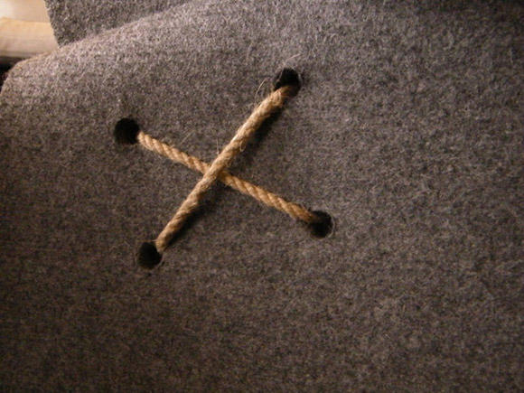 felt_chair_07.jpg
