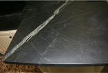 绿色皂石应用于厨房台面板