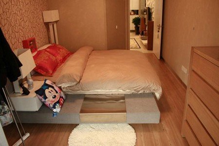 品位夫妇讲究质感 自称15万装58平婚房很值