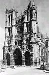 法国哥特式建筑盛期的代表作—亚眠主教堂