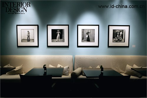 Gallery Hotel Art，墙面的展品随展览更换而改变。