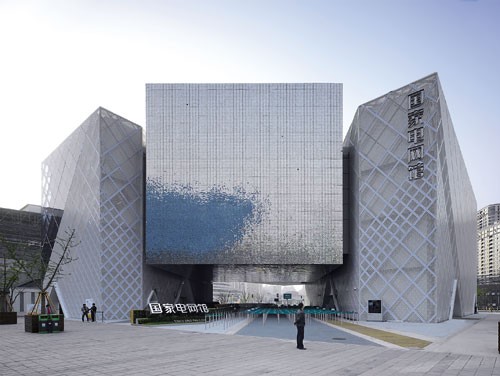 Atelier Brückner设计上海世博会国家电网馆01