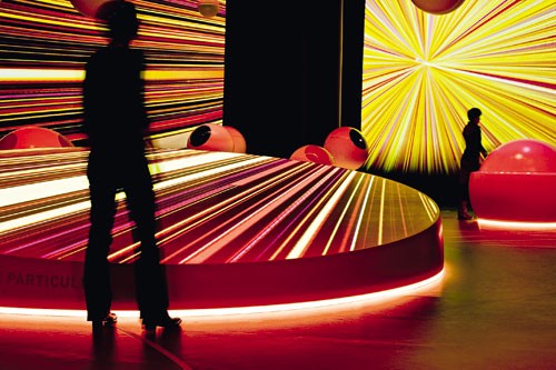 Atelier Brüeckner 设计 欧洲核子研究中心展览区04