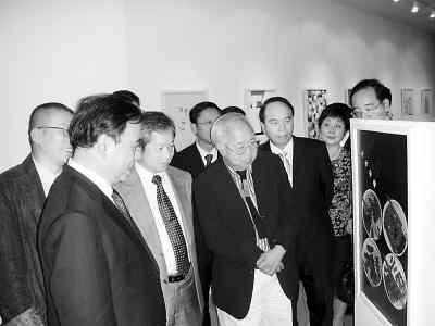 “汉字艺术海报设计交流展”台北开幕 