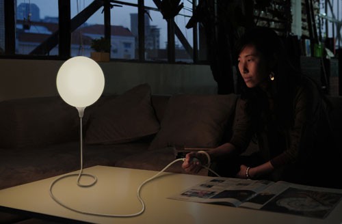 中国创意“点亮”米兰设计周-The Blo Light,一颗被施了魔法的发光气球2