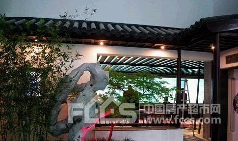 进门处的苏州小庭院