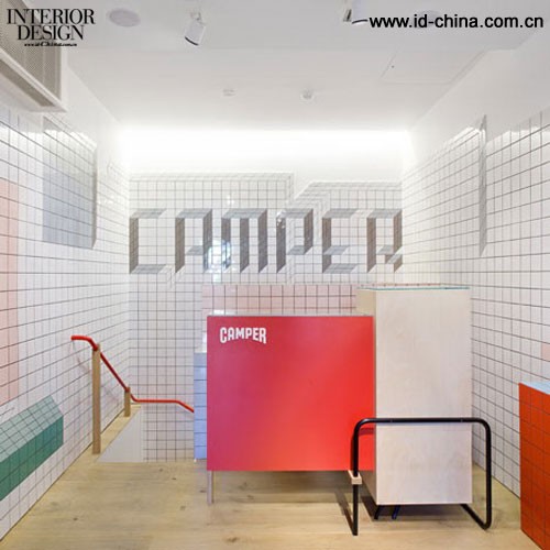 Tomás Aloo设计伦敦露营鞋店-2