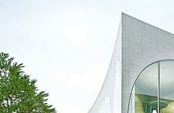 自由的思想栖息地-Tama Art College Library