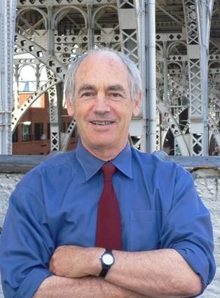 Peter Gluck：建筑师应对建筑各方面负责