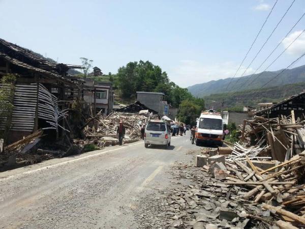 四川雅安震区调查：石材王国遭重创