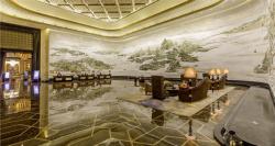 吉尼斯之最——最大玉石璧画•万达瑞华酒店《东湖盛景图》
